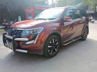 Mahindra XUV500 Mahindra XUV500 W11 Option AT BSIV