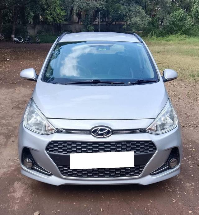 https://images10.gaadi.com/usedcar_image/4215893/original/processed_f78c991dc5583402f0809410bc553e15.jpg?imwidth=6400