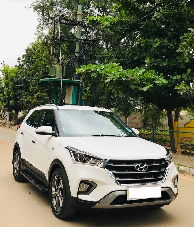 https://images10.gaadi.com/usedcar_image/4215936/original/processed_0298d840d1e86250307f362121e7cbd7.jpeg?imwidth=6400