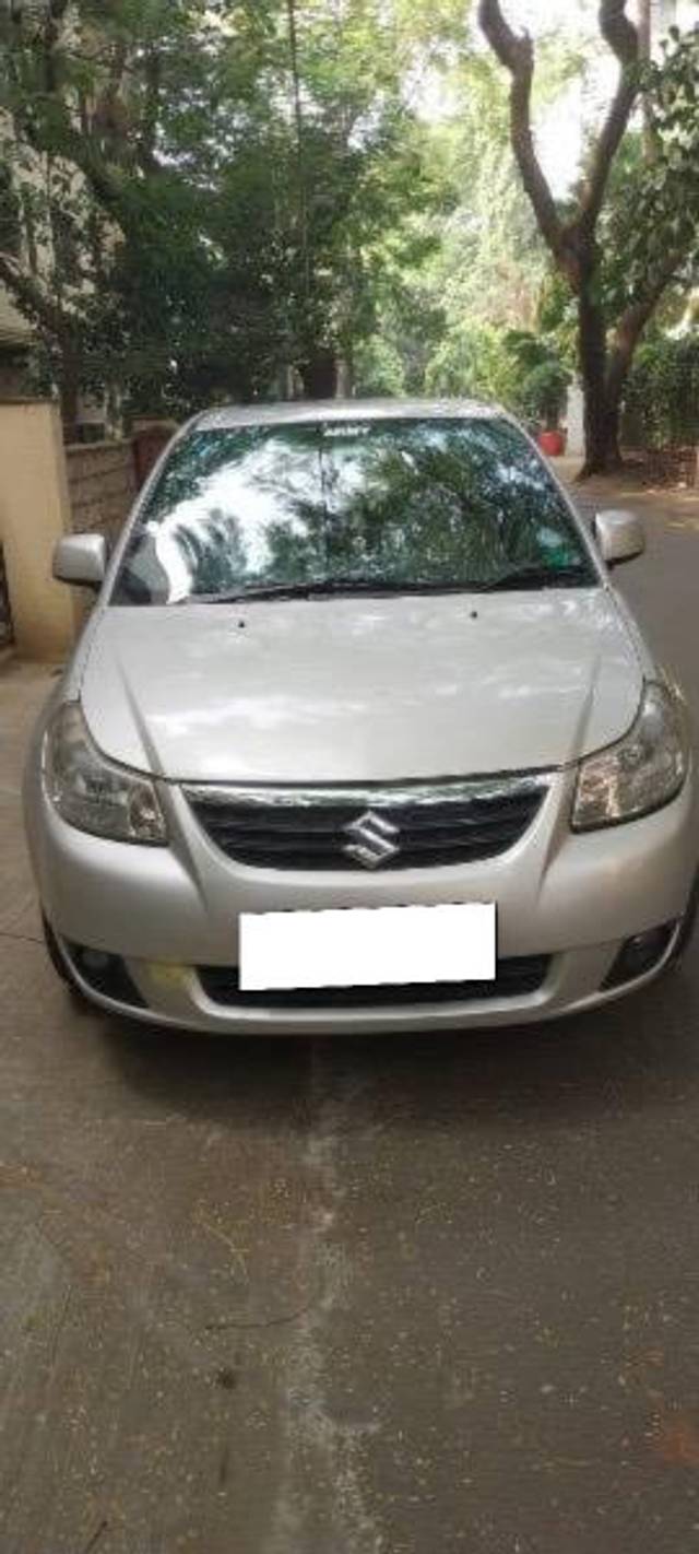 https://images10.gaadi.com/usedcar_image/4215969/original/processed_e617d416-8267-4f75-9a70-4019e82c1b8f.jpeg?imwidth=6400