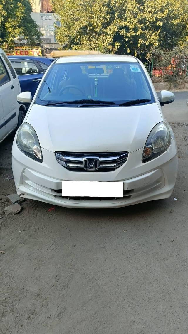 https://images10.gaadi.com/usedcar_image/4216096/original/processed_e5a8f56d2babd6e6aedcb643118a9cfd.jpg?imwidth=6400