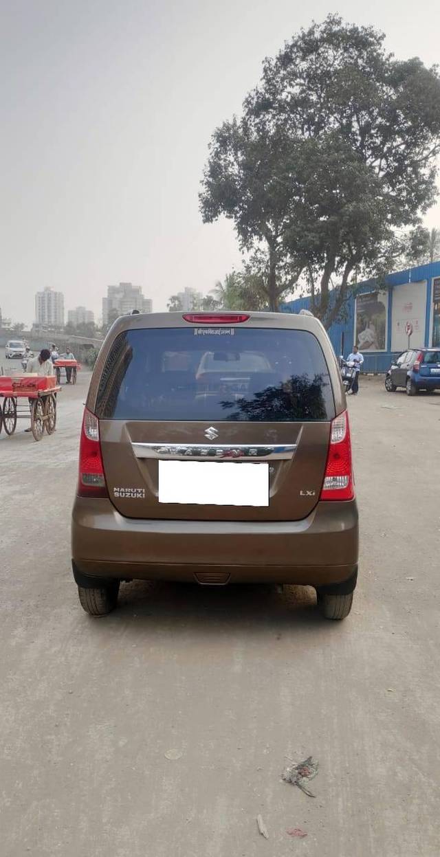 https://images10.gaadi.com/usedcar_image/4216163/original/processed_96af00f785807c9c543500aaa62013a9.jpg?imwidth=6402