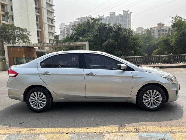 https://images10.gaadi.com/usedcar_image/4216254/original/processed_63b29edf6d7c89fdec9aa17a2cd8a4d3.jpg?imwidth=6401