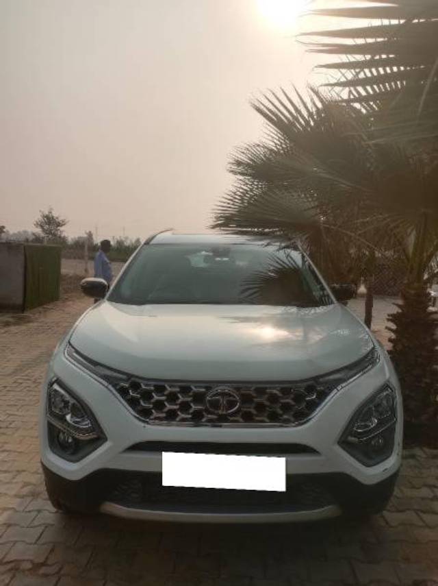 https://images10.gaadi.com/usedcar_image/4216533/original/processed_fa30689f-d642-4f27-8084-fdd7231716f6.jpg?imwidth=6400