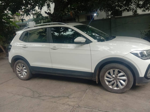 https://images10.gaadi.com/usedcar_image/4216537/original/7297b2411e2d8ed8168584cd2a609247.jpg?imwidth=6400