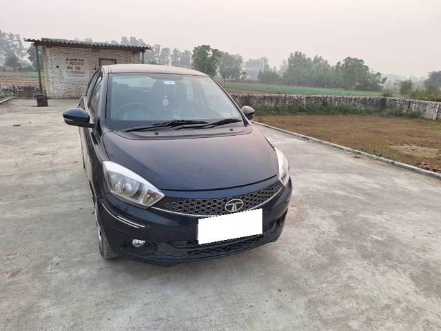 https://images10.gaadi.com/usedcar_image/4216590/original/processed_005f0cdf-7dc5-4451-ae7f-f6c869f047c5.jpg?imwidth=6400