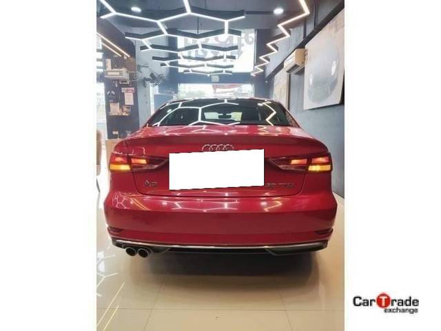 https://images10.gaadi.com/usedcar_image/4216602/original/processed_81950046ddfd1404daa74301fa72d4cb.jpg?imwidth=6401