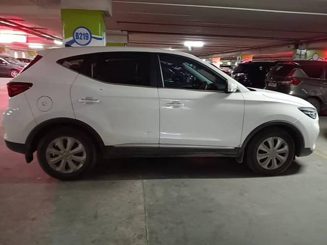 https://images10.gaadi.com/usedcar_image/4216654/original/processed_b95f000a-fc67-4c6e-a2ae-39aa6bc72de4.jpg?imwidth=6400