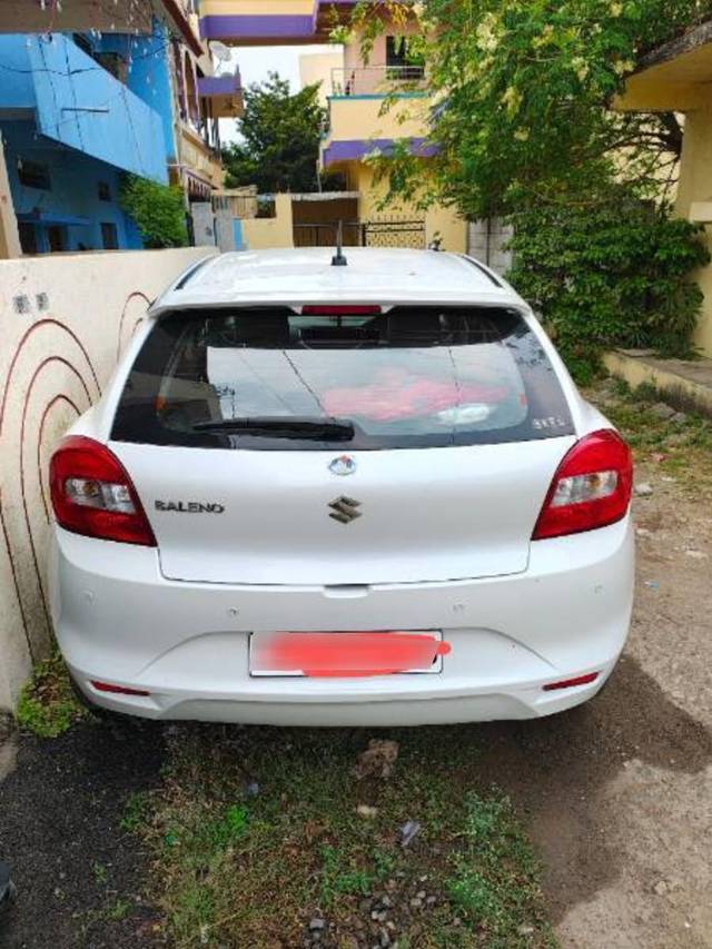 https://images10.gaadi.com/usedcar_image/4216723/original/processed_540fe2c2-e986-41a4-9688-b051621cb58e.jpg?imwidth=6401