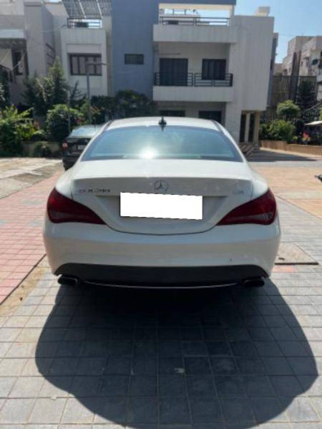 https://images10.gaadi.com/usedcar_image/4216764/original/abe235ff0b4d572f44cbcae66837a691.jpg?imwidth=6401