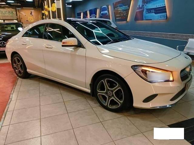 https://images10.gaadi.com/usedcar_image/4216782/original/processed_f14633e1f8d1145e091730dc61f23b16.jpg?imwidth=6401