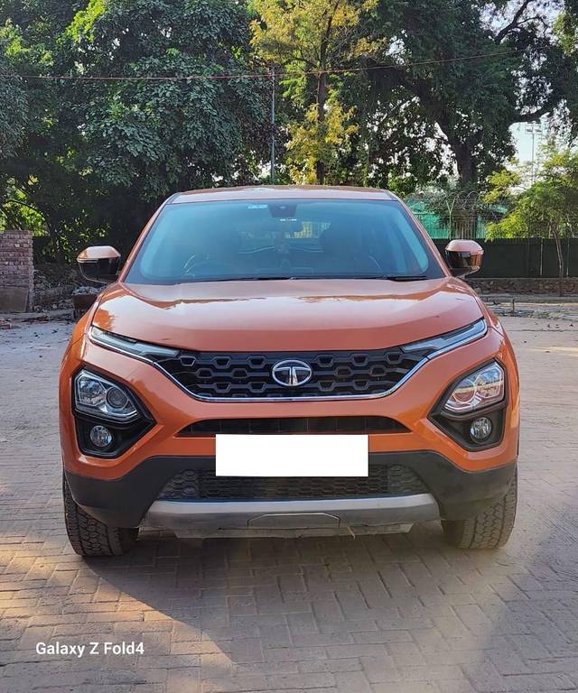 https://images10.gaadi.com/usedcar_image/4216854/original/processed_845c723b82f6ad61fa7be5f5f71e95cf.jpg?imwidth=6402