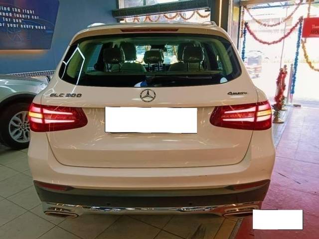 https://images10.gaadi.com/usedcar_image/4216941/original/processed_f95c3d3a678b12f5281ce5b4e38b64c1.jpg?imwidth=6401