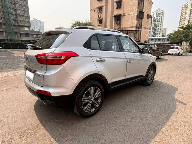 https://images10.gaadi.com/usedcar_image/4216945/original/processed_87f90a18d17ee3a10d103214881c1b08.jpg?imwidth=6402