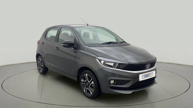 https://images10.gaadi.com/usedcar_image/4216966/original/bf58952596ba788f76787e054d45d634.jpg?imwidth=6400