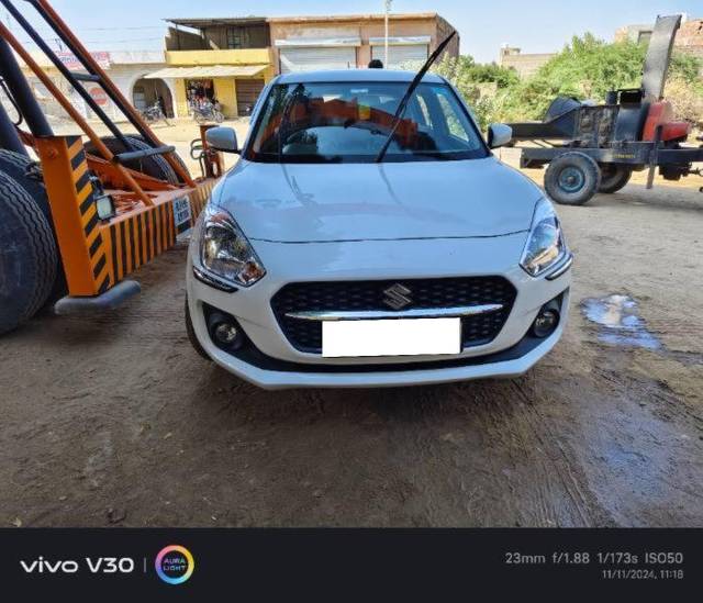 https://images10.gaadi.com/usedcar_image/4217107/original/processed_c5d71f1f-3e25-49a8-8b28-c6b3178021c3.jpg?imwidth=6400