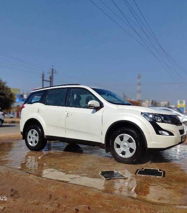 https://images10.gaadi.com/usedcar_image/4217461/original/processed_ab510398-4b82-4148-b430-7360058965b9.jpeg?imwidth=6400