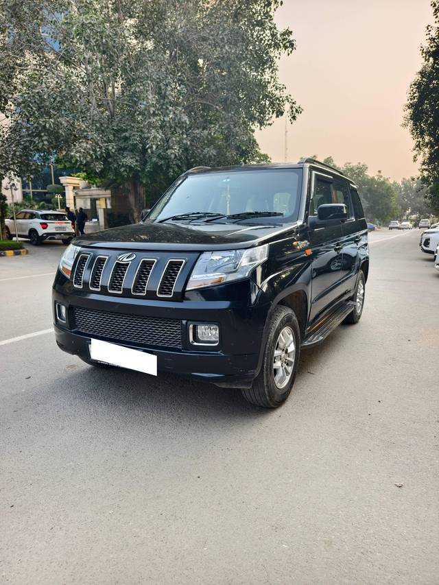 https://images10.gaadi.com/usedcar_image/4217496/original/processed_46cfc0c29a94022dd16810df34da8cdb.jpg?imwidth=6402