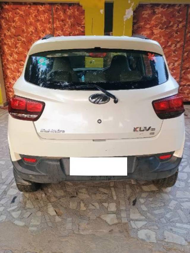 https://images10.gaadi.com/usedcar_image/4217562/original/processed_4c79b402-ba1b-4231-baba-15196005fb09.jpg?imwidth=6401