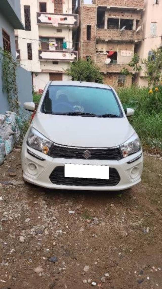 https://images10.gaadi.com/usedcar_image/4217582/original/processed_fb4a3ccb-da0f-48c3-99ff-38885faa65c9.jpg?imwidth=6402