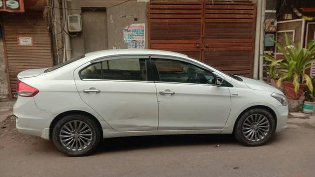 https://images10.gaadi.com/usedcar_image/4217619/original/processed_944c8de2-66b9-4939-bff7-3f2df5fbb67c.jpg?imwidth=6402