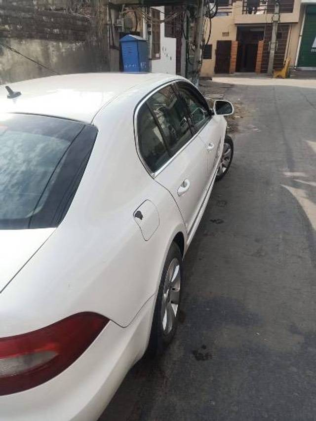 https://images10.gaadi.com/usedcar_image/4217686/original/56035fdae5529c4f068e6c4b4d18c346.jpg?imwidth=6402