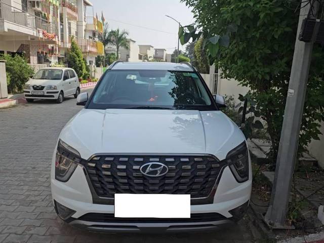 https://images10.gaadi.com/usedcar_image/4217713/original/processed_ee655d61-7765-4aa0-9040-5c11b8f45106.jpg?imwidth=6400