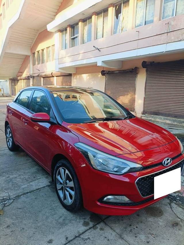 https://images10.gaadi.com/usedcar_image/4218034/original/processed_486a9f3c905fb1fb1bc390f4f3938046.jpg?imwidth=6400