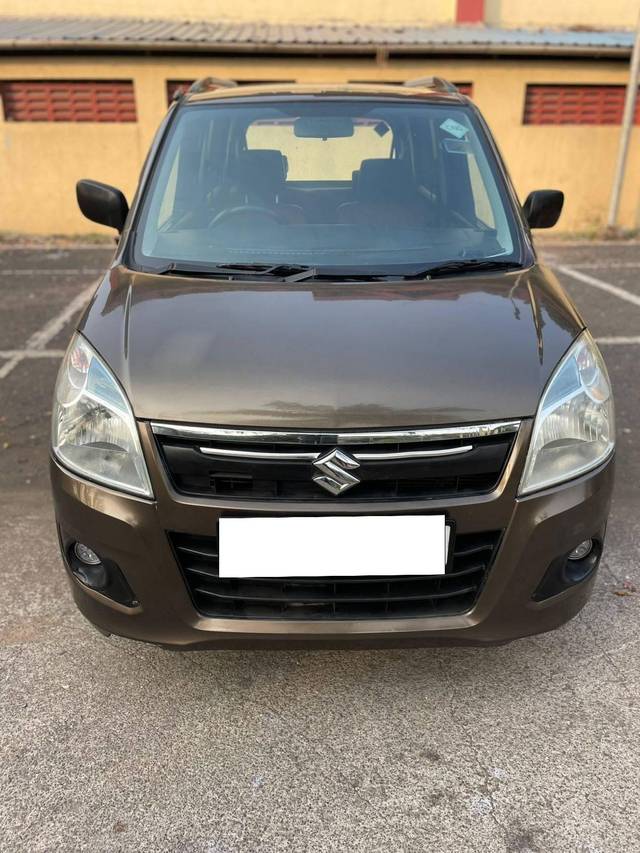 https://images10.gaadi.com/usedcar_image/4218117/original/processed_065a6e799393338062868ffc56705cd9.jpg?imwidth=6400