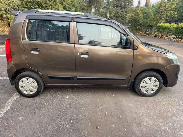 https://images10.gaadi.com/usedcar_image/4218117/original/processed_5900c7d40768b00d971ac24ca65cdb5d.jpg?imwidth=6401