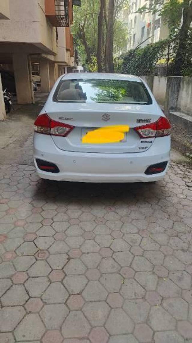 https://images10.gaadi.com/usedcar_image/4218183/original/processed_aa4d6a03-e52e-47c9-a948-d7e04ad1d69d.jpg?imwidth=6402