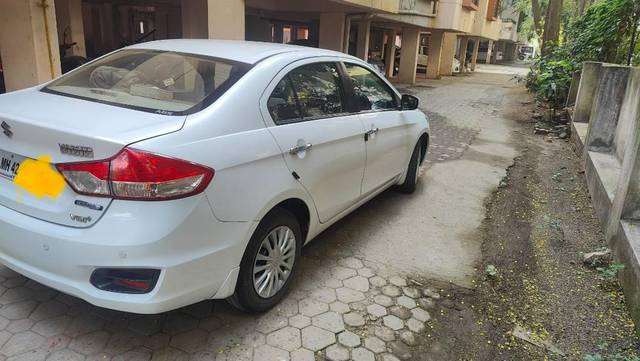 https://images10.gaadi.com/usedcar_image/4218183/original/processed_efea7bf2-5e0d-4122-852a-e3e597d32e6a.jpg?imwidth=6401