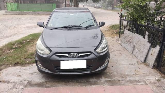 https://images10.gaadi.com/usedcar_image/4218226/original/processed_b14c23be-8154-46a7-af0a-4f5cd7838d77.jpg?imwidth=6402