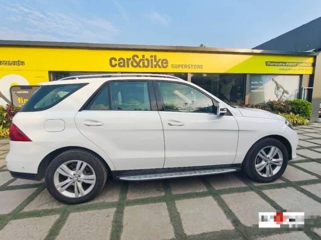 https://images10.gaadi.com/usedcar_image/4218433/original/processed_e14b4082e5086ff0089e18f653e182eb.jpg?imwidth=6401