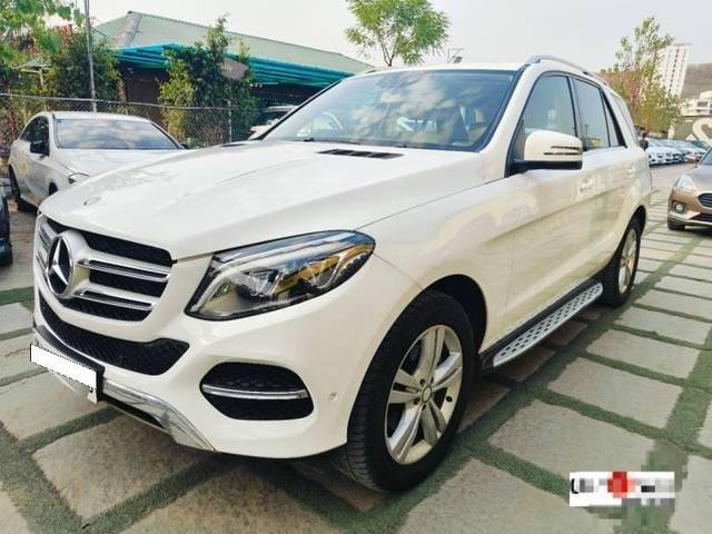 https://images10.gaadi.com/usedcar_image/4218433/original/processed_ff0674d85d218f74f385637cc75fcbe7.jpg?imwidth=6400