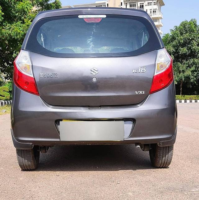 https://images10.gaadi.com/usedcar_image/4218531/original/processed_0a220cacde7301577e01e6e3e796fd2c.jpg?imwidth=6402