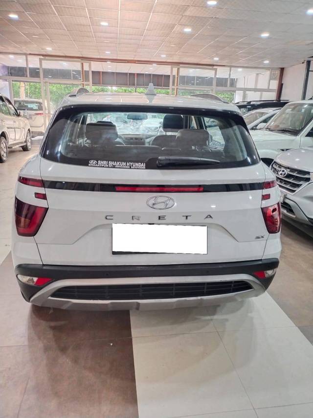 https://images10.gaadi.com/usedcar_image/4218547/original/processed_c78bbae9274045848dca96b56f4a0ee3.jpg?imwidth=6401