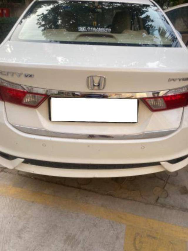 https://images10.gaadi.com/usedcar_image/4218673/original/d8fd39a294f66ef057892e7a165e17a2.jpg?imwidth=6401