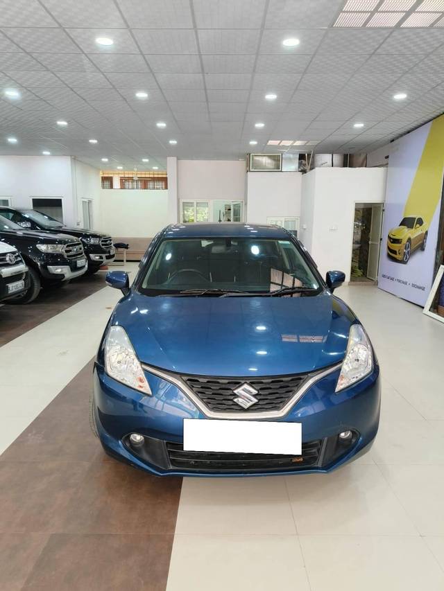 https://images10.gaadi.com/usedcar_image/4218675/original/processed_d10b0a6b4bcd48174af6923fe899508b.jpg?imwidth=6400