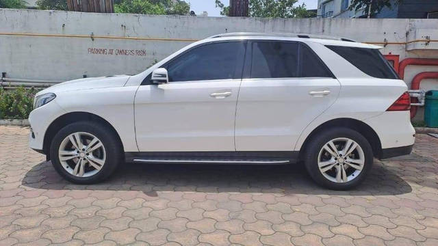 https://images10.gaadi.com/usedcar_image/4218683/original/processed_fcb0054ec2cc6b99155e9cf121e8c300.png?imwidth=6402