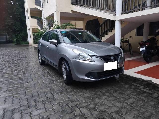 https://images10.gaadi.com/usedcar_image/4218764/original/processed_8d1fca72-ed1e-4747-b2a0-a5f5a5f4b453.jpg?imwidth=6400