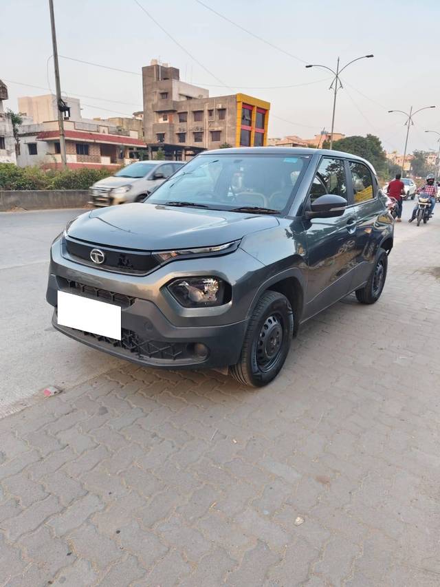 https://images10.gaadi.com/usedcar_image/4218765/original/processed_0bfad02ec37a0a973cede22bc9d46647.jpg?imwidth=6402