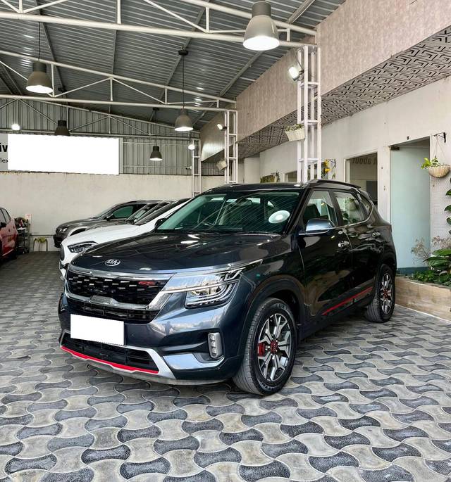 https://images10.gaadi.com/usedcar_image/4218978/original/processed_704293fda4e7b409096bd34cee271cdf.jpg?imwidth=6400