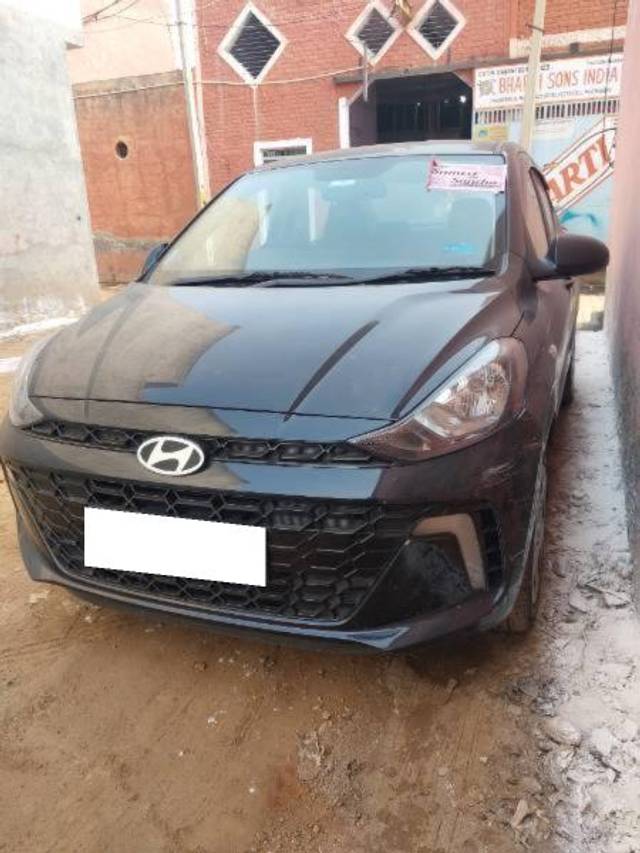 https://images10.gaadi.com/usedcar_image/4219090/original/processed_ecf3693e-5f6f-411d-91fc-2a356ff0d79c.jpg?imwidth=6400