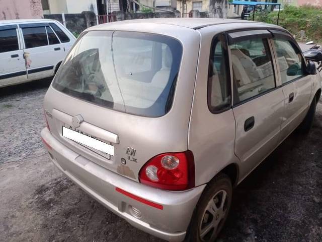 https://images10.gaadi.com/usedcar_image/4219116/original/processed_89b860a3-27c4-4067-b8fe-2e6d2f77c816.jpg?imwidth=6401