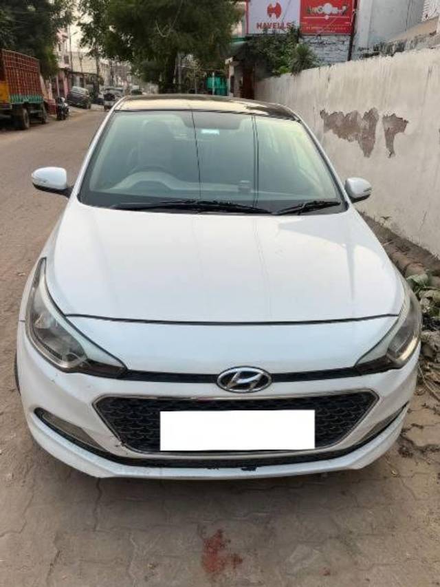 https://images10.gaadi.com/usedcar_image/4219190/original/processed_6532740a-c416-43f2-8d7d-e27a13d90205.jpg?imwidth=6400