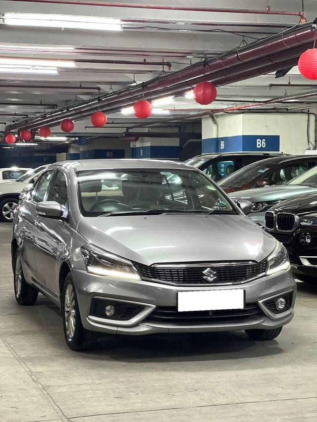 https://images10.gaadi.com/usedcar_image/4219239/original/processed_2f4f552ebe9090f92ba97c95dca53c2c.jpg?imwidth=6400