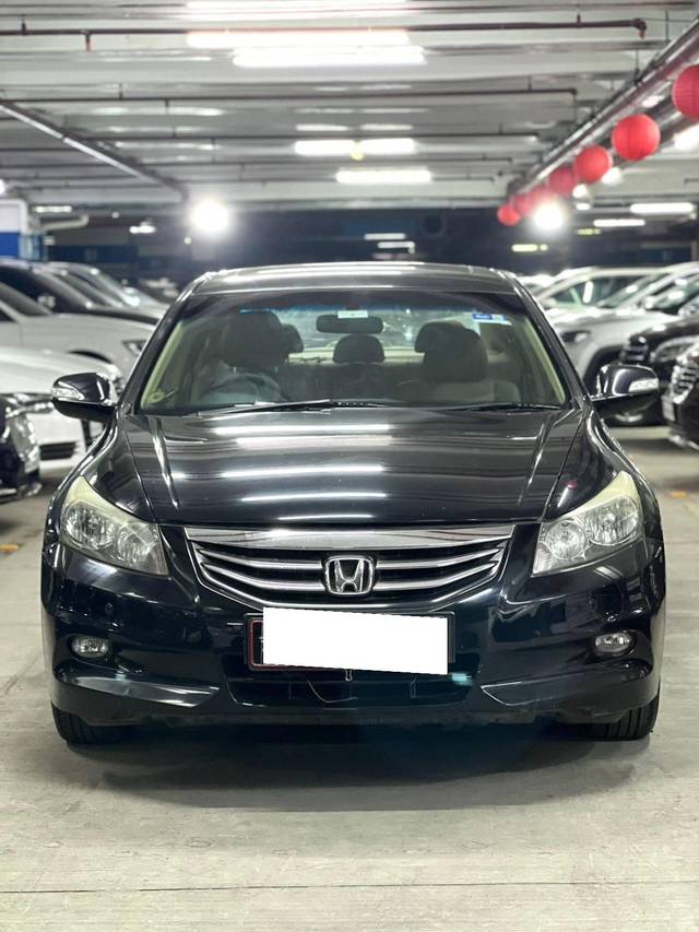 https://images10.gaadi.com/usedcar_image/4219312/original/processed_cc76268f59dd15d9034de529bce8b23c.jpg?imwidth=6402