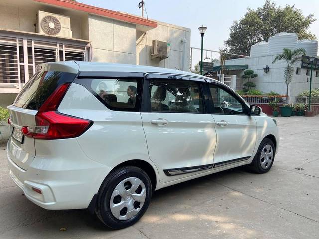 https://images10.gaadi.com/usedcar_image/4219393/original/processed_78b5c0b638e984f8c24957e74d1cd901.jpeg?imwidth=6401