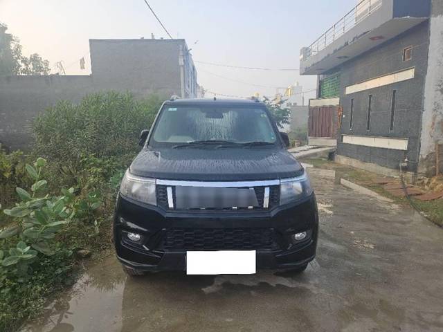 https://images10.gaadi.com/usedcar_image/4219496/original/processed_ea3d7de4-9095-45ed-a48c-d6d186f5095b.jpg?imwidth=6402